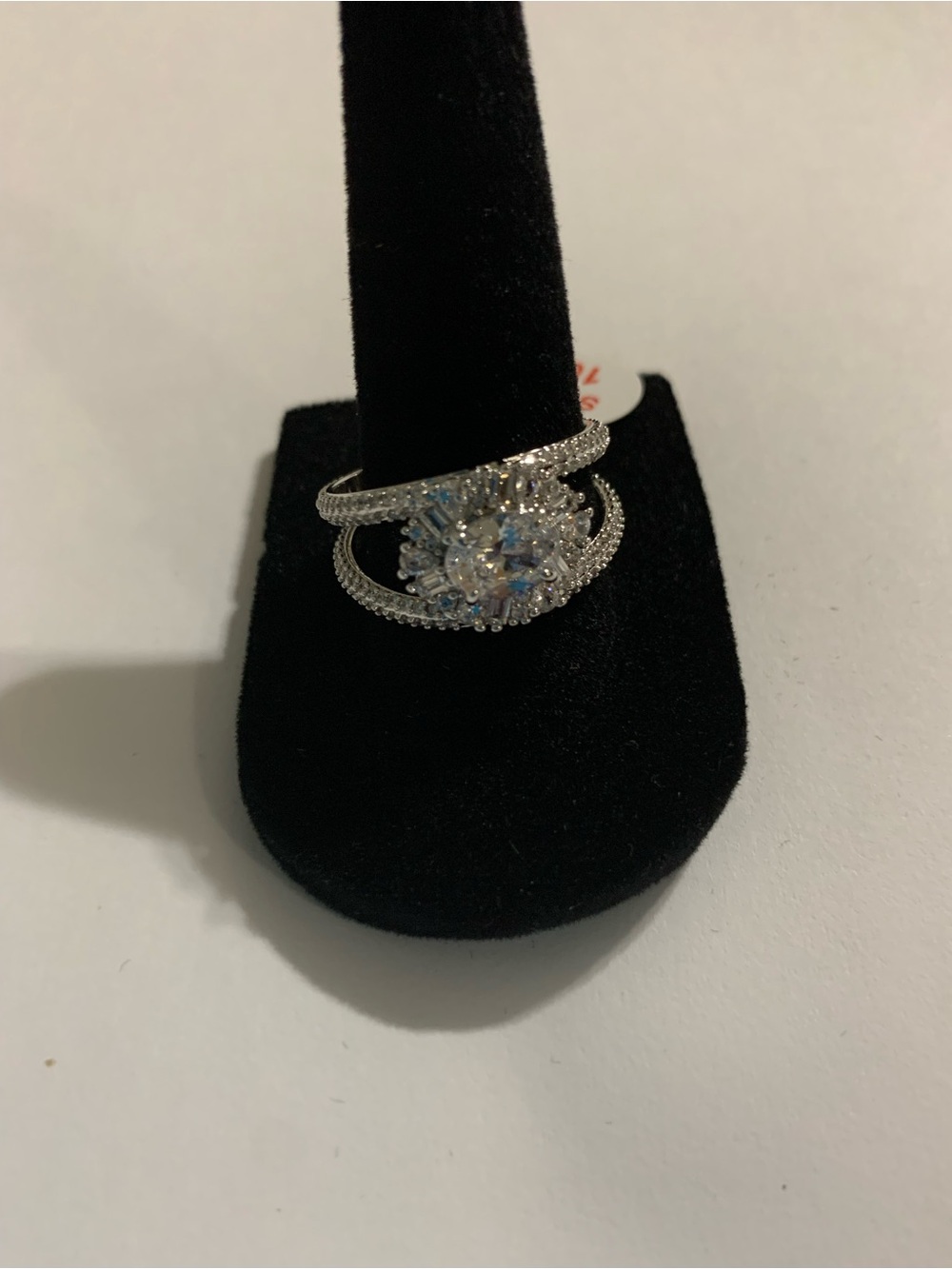 Silver-Tone Halo Cubic Zirconia Ring - Sparkling Size 10 New